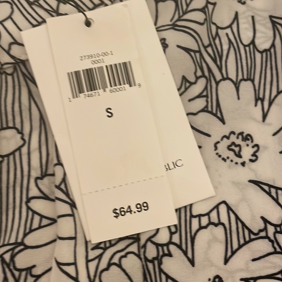 Banana republic blouse - Picture 2 of 4